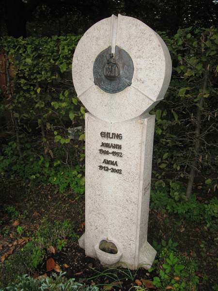 Porphyr Marmor – Reihensteine, Steinmetzbetrieb Fritz Reuter München